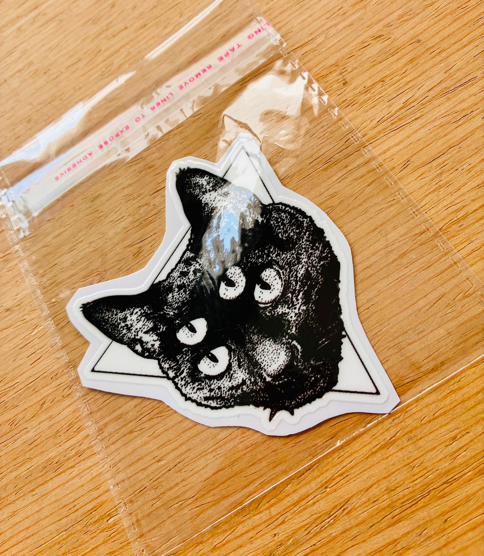 PEGATINA / STICKER GATO 4 OJOS DTF UV