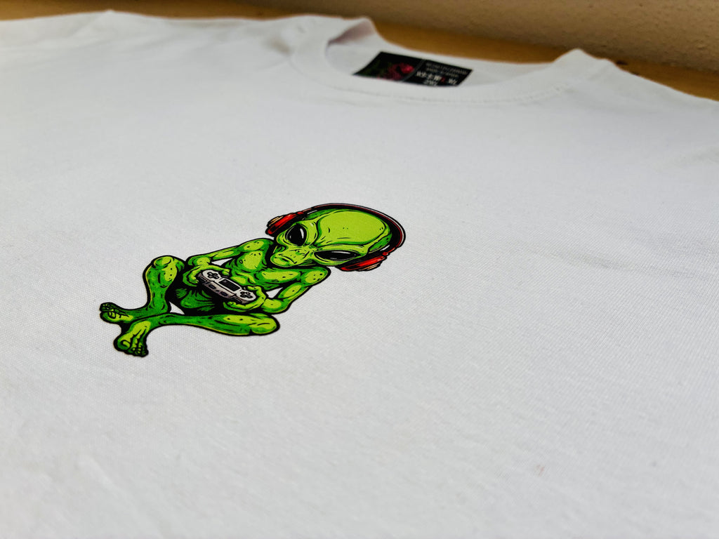 Camiseta Oversized "Alien Gamer" – Space Edition