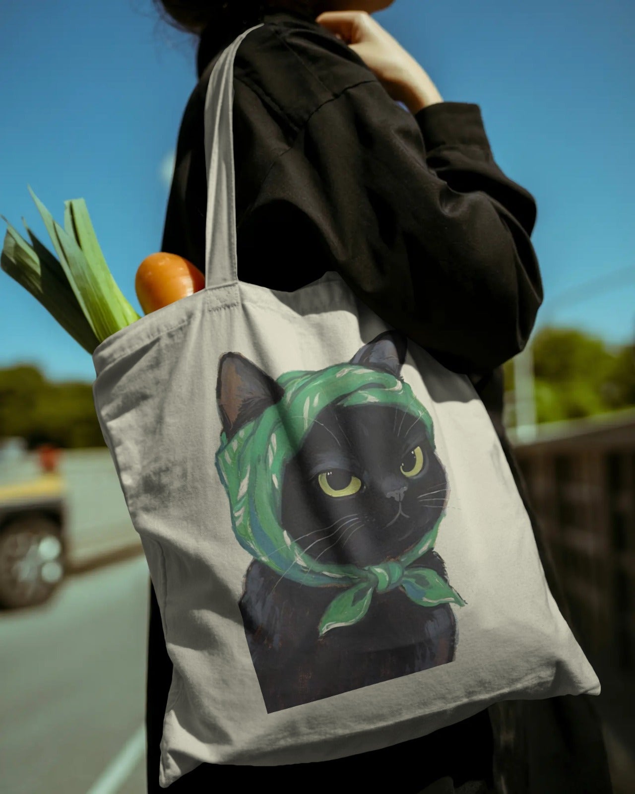 Tote Bag de Algodón Orgánico Premium - Edición "Gato Negro Místico"
