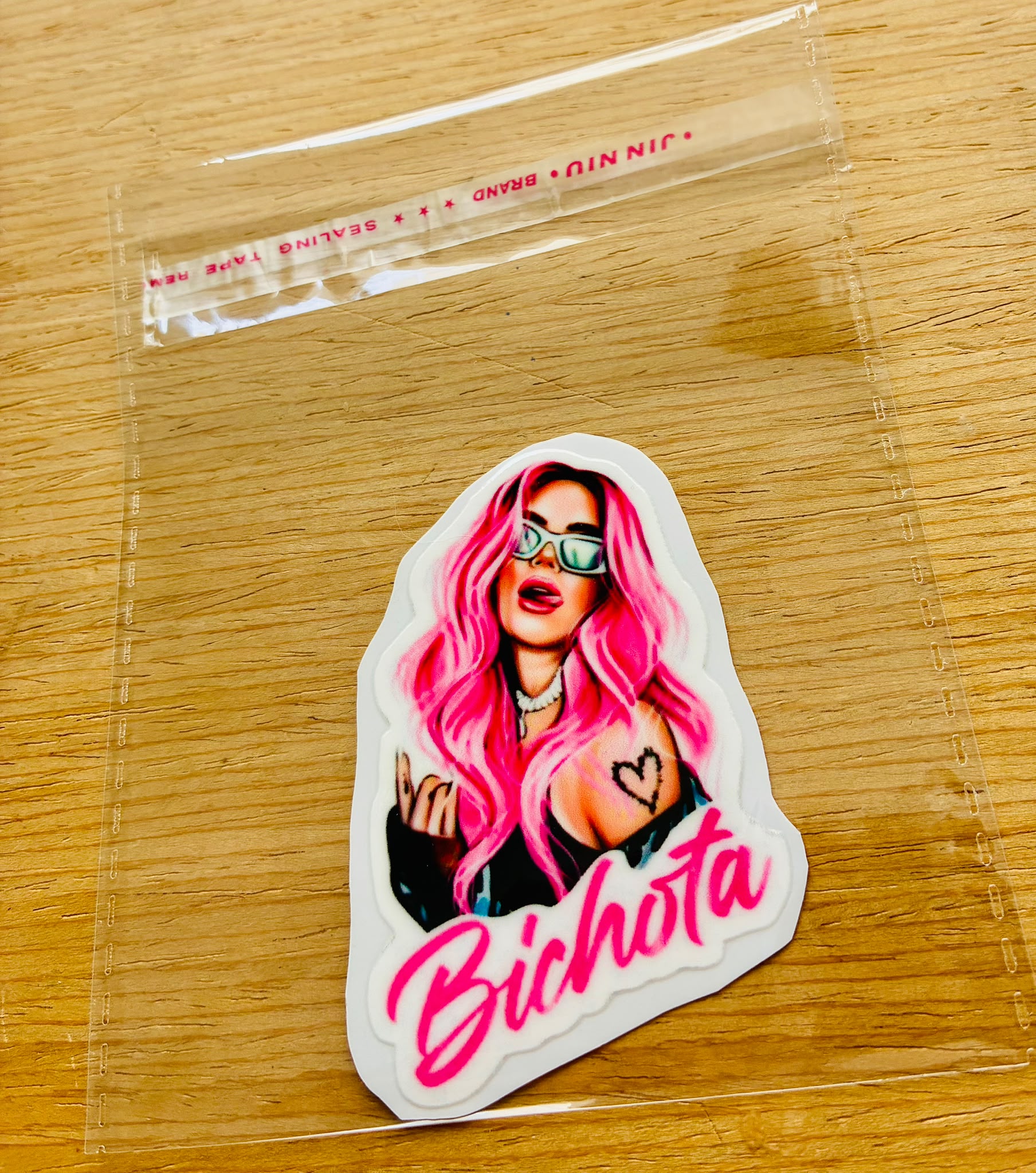 Sticker DTF UV "BICHOTA" – Soft Edition