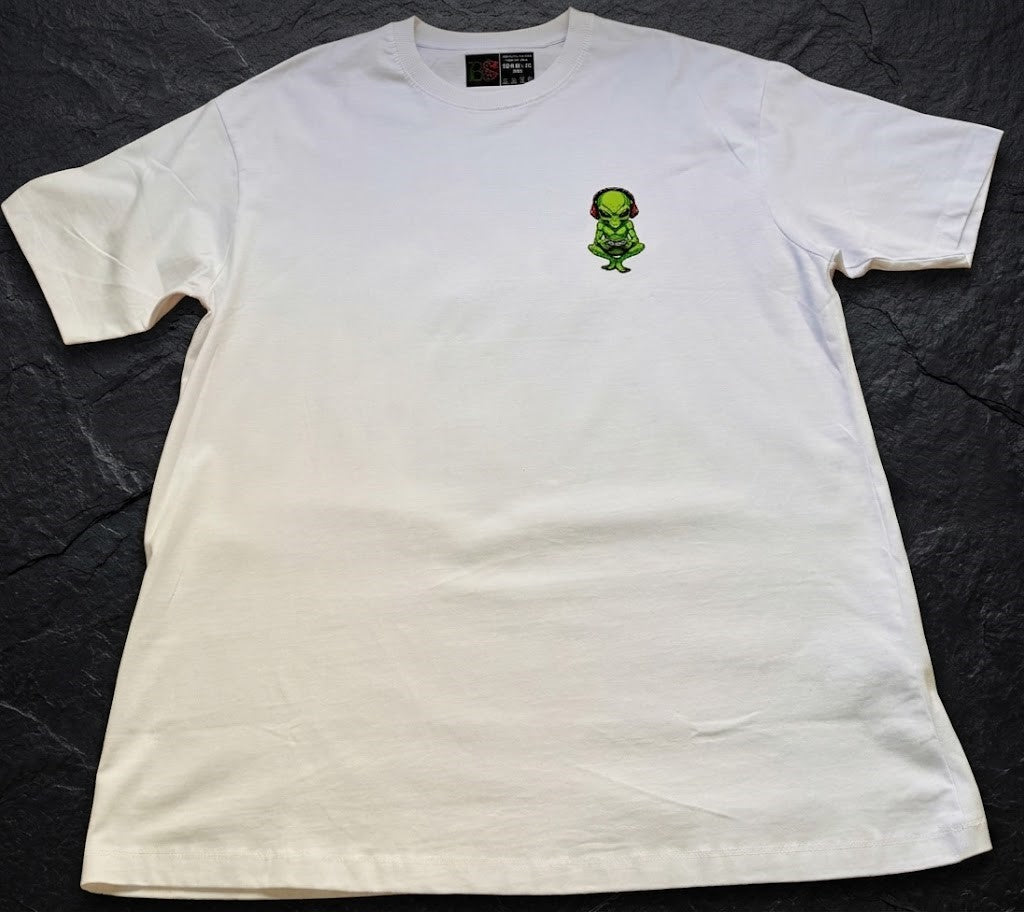 Camiseta Oversized "Alien Gamer" – Space Edition