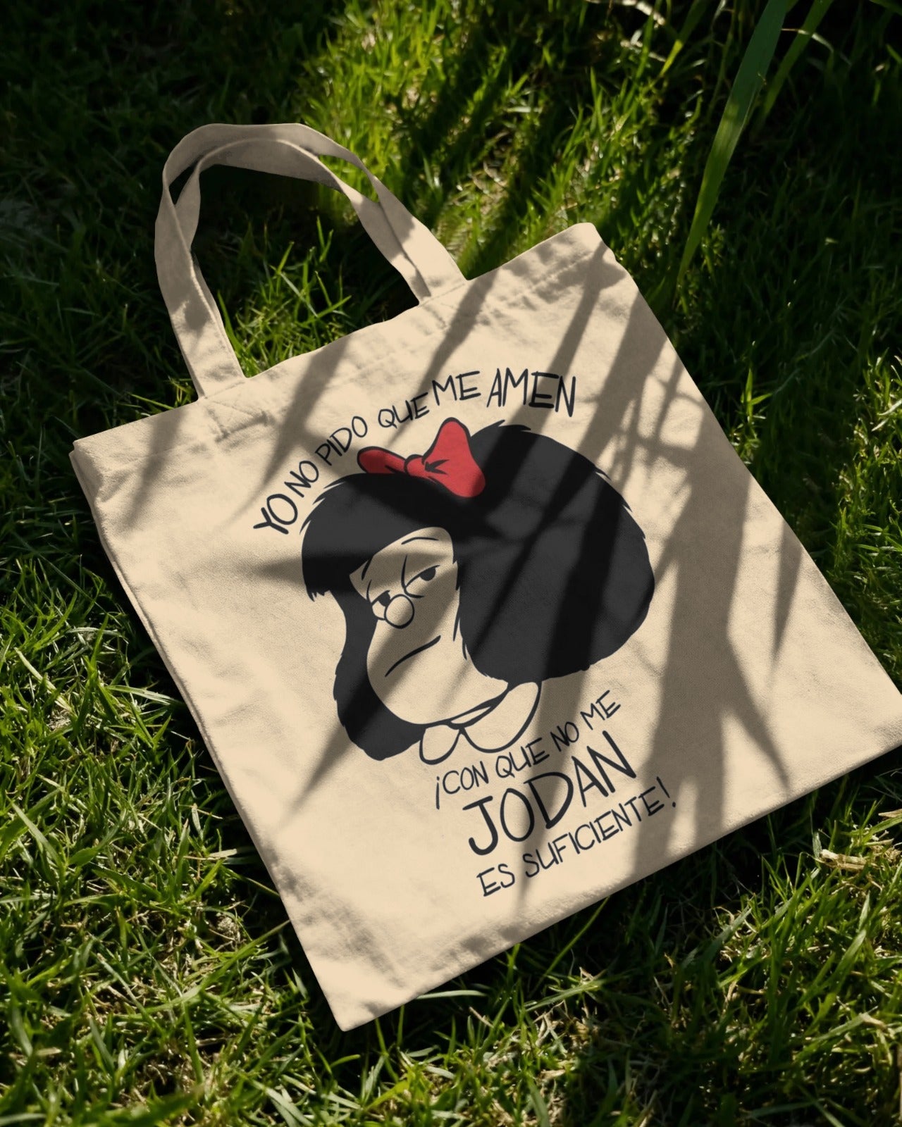 Tote Bag de Algodón Orgánico Premium - Edición Especial "Mafalda Rebelde"